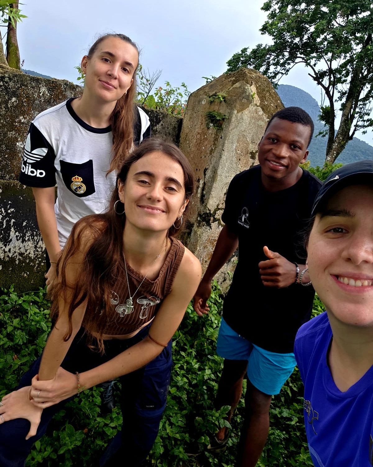 0b6bef5b-de8c-4079-98d2-283839af75c5 2