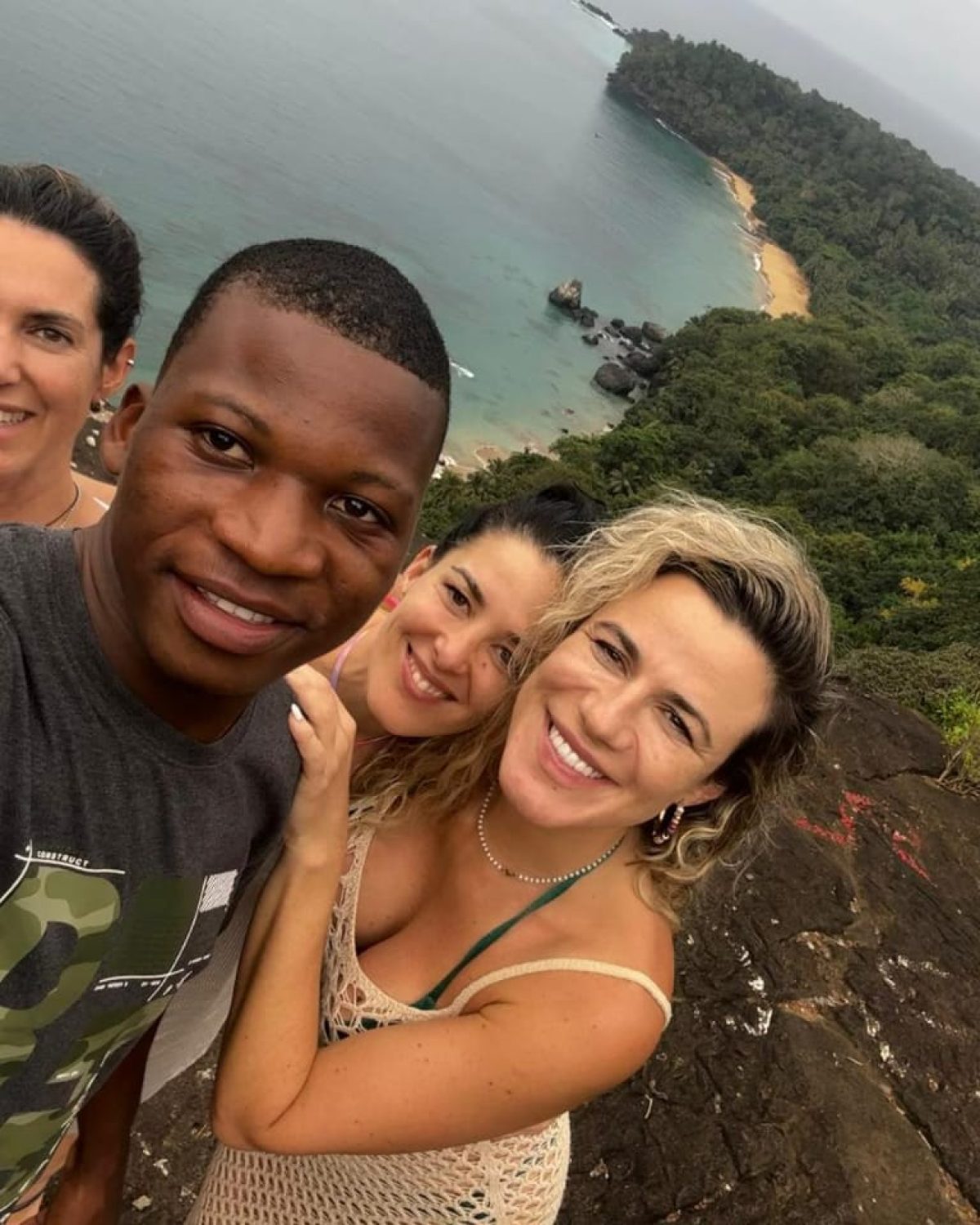 WhatsApp Image 2025-04-19 at 11.55.07 (1)